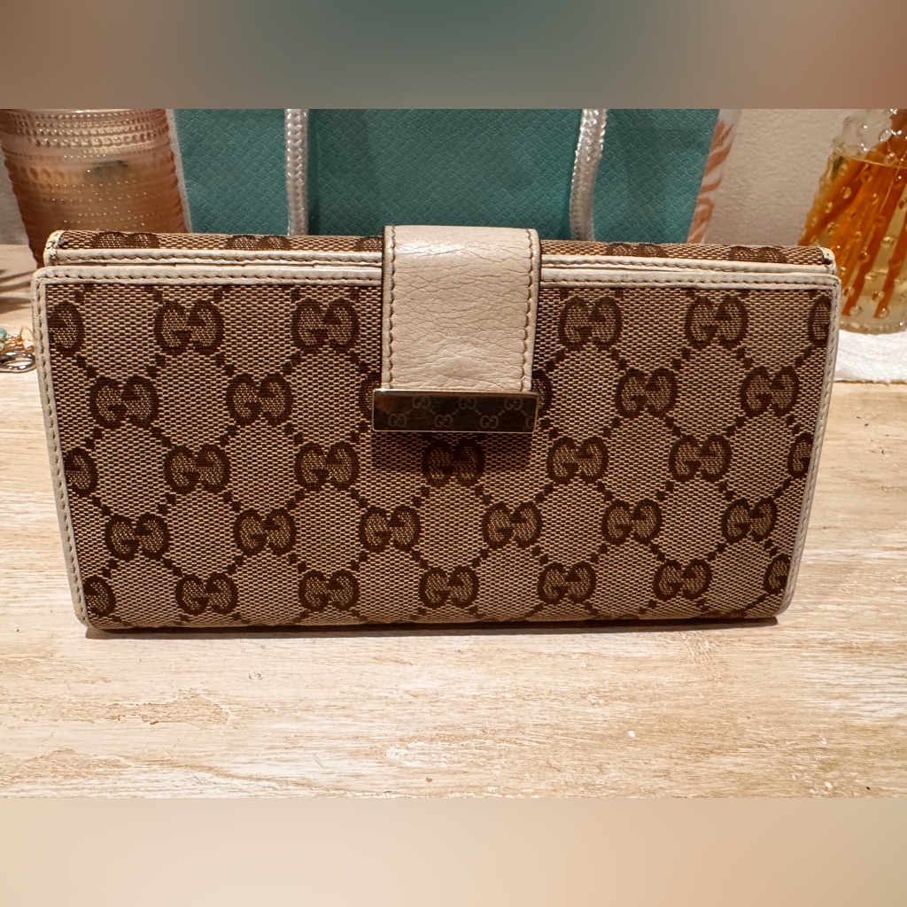 Gucci Brown/Tan Monogram Canvas Clutch Wallet With Cream Trim